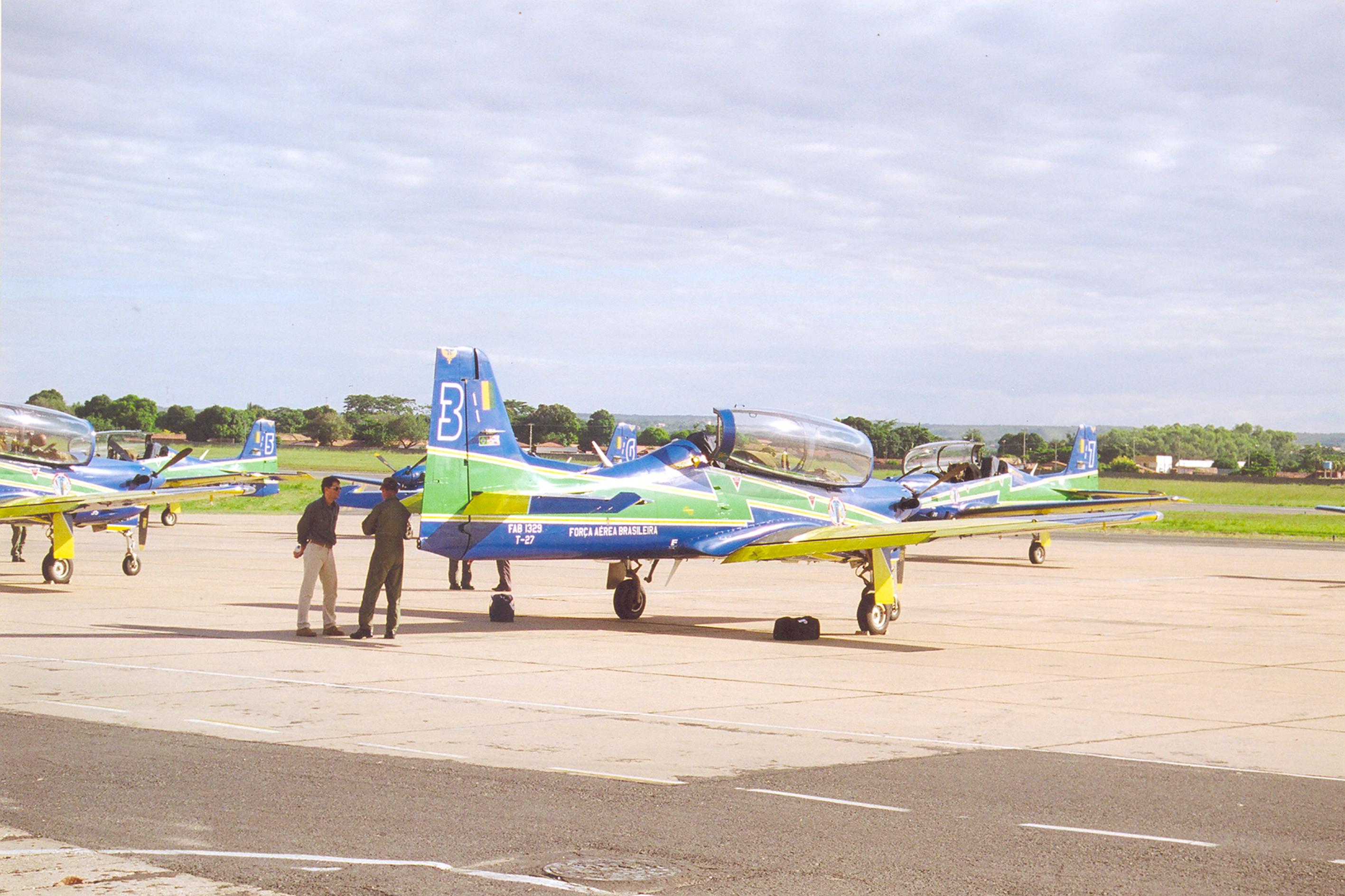 esquadrilha fumaça.jpg