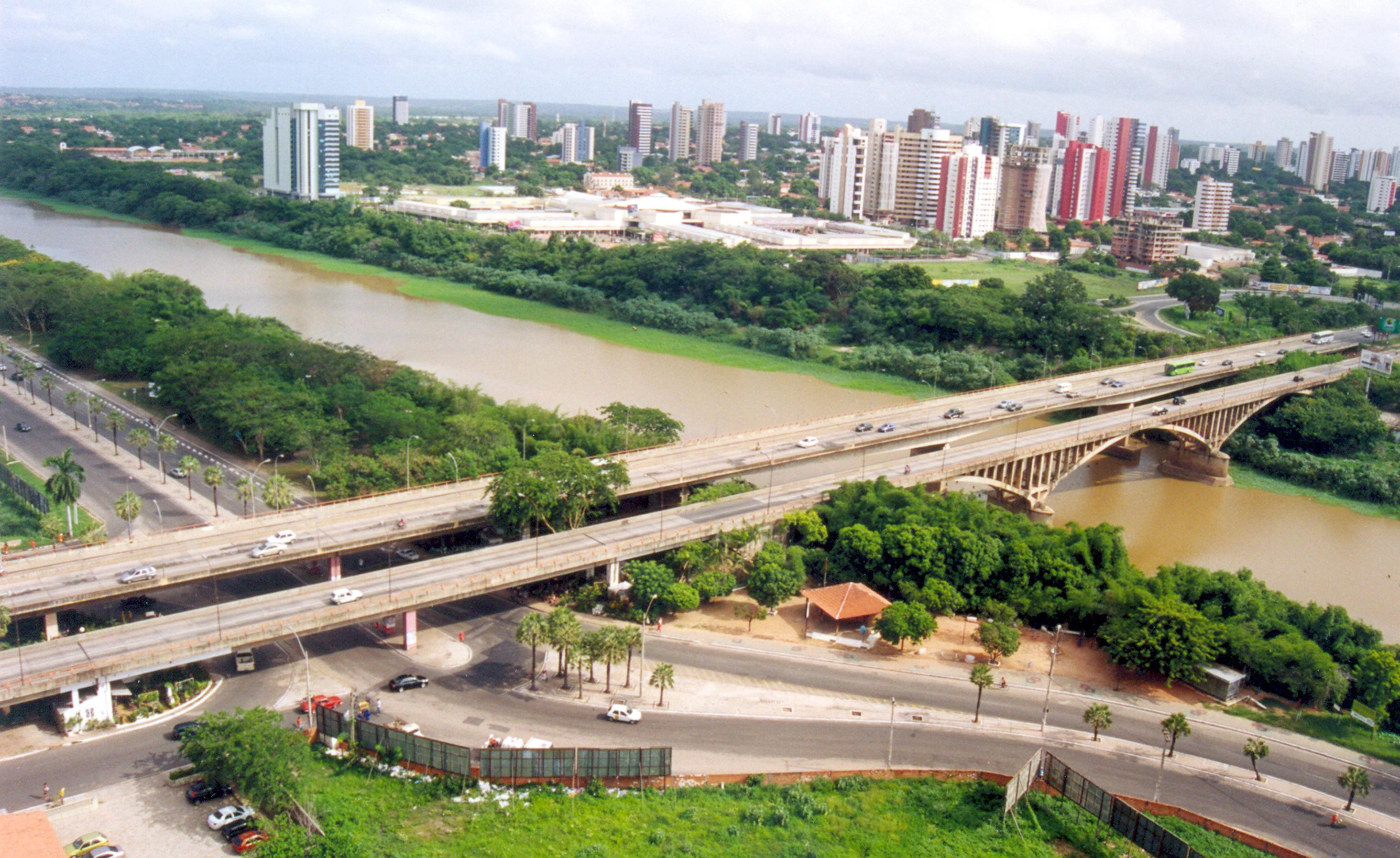 ponte frei serafim.jpg